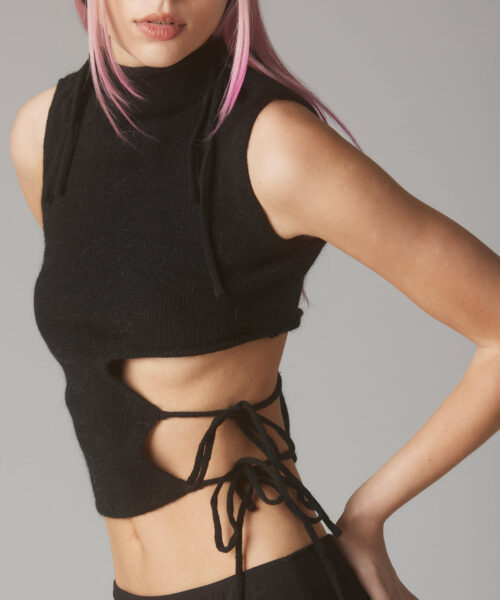 Alternative view of evie-top