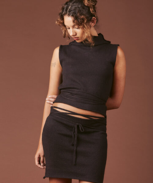 Alternative view of ceth-dress