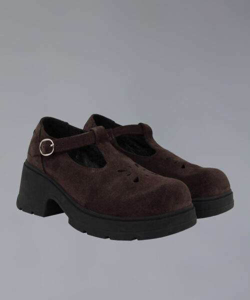 Alternative view of Comma Shoe