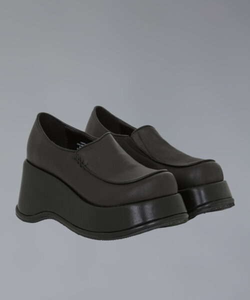 Alternative view of nana-shoe