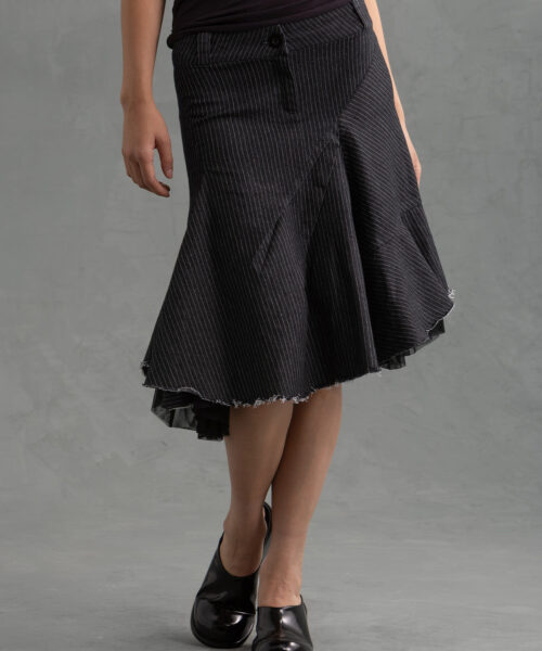 Alternative view of Myv Skirt